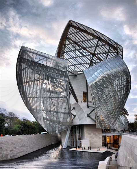 fondation louis vuitton shop